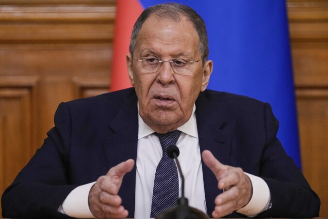 Lavrov: Západ sa snaží zablokovať rozhovory o mieri na Ukrajine