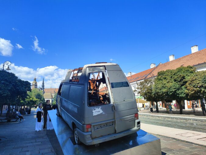 Sanitka Oksana z Ukrajiny je vystavená v metropole východu, Košičania ju môžu vidieť do septembra – FOTO