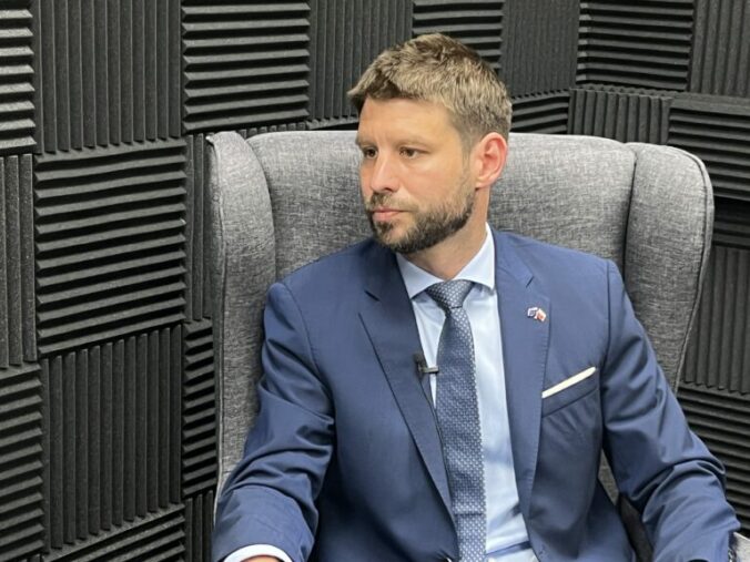 Šimečka nemá žiadny osobný problém s kolegami z hnutia Slovensko, ale vláda s Matovičom nie je stabilná – VIDEO