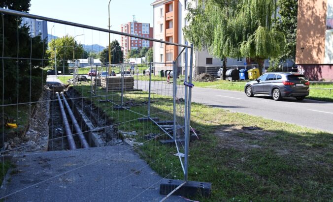 Havária potrubia na Pugačevovej ulici v Humennom odstaví počas sviatku od teplej vody takmer celé mesto