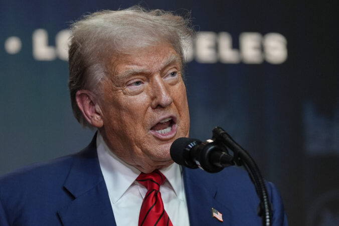 Trump vraj stále pracuje na schôdzke Putin – Zelenskyj