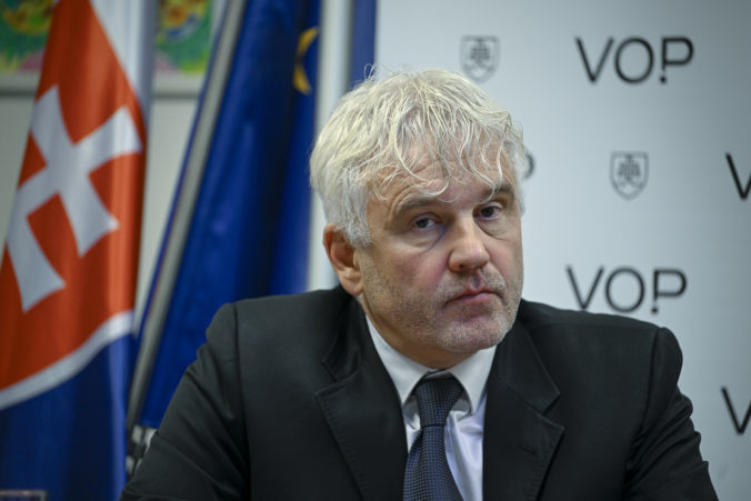 Komisár pre deti nesúhlasí so zámerom Huliaka zriaďovať štátne kasína, kroky ministra považuje za deštrukčné voči mladým