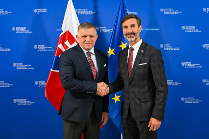 Blanár obhajuje Ficovu cestu do Číny, pripomína Korčokove vlastné slová. Opozícia vraj nemá jasno, čo vlastne chce