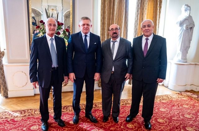 Fico odovzdal Štátnu cenu Alexandra Dubčeka trom laureátom, vystúpil aj s príhovorom o ústave – VIDEO, FOTO