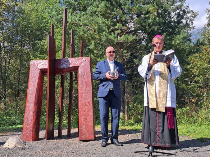 Najvyššie položená kalvária v strednej Európe má za sebou obnovu, pribudli tri nové diela – FOTO