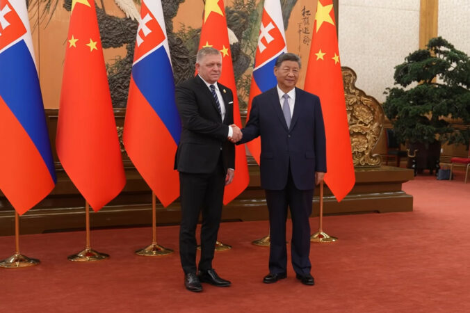 Fico rokoval s čínskym prezidentom Sin Ťin-Pchingom, vyzdvihol dosiahnutý pokrok vo vzájomných vzťahoch – VIDEO, FOTO