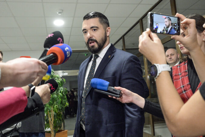 Gašpara má pre športové auto riešiť parlamentný výbor. Toto nie je nejaká bondovka, zdôraznila Števulová