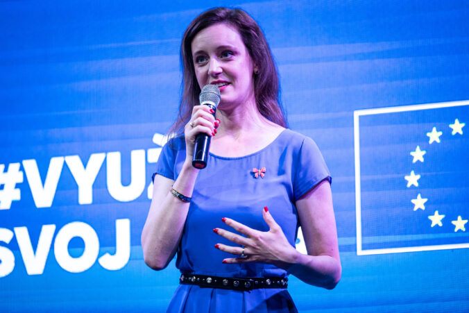 Návrh europoslankyne Karvašovej prešiel výborom, má zabrániť svojvoľnému presunu eurofondov vládami