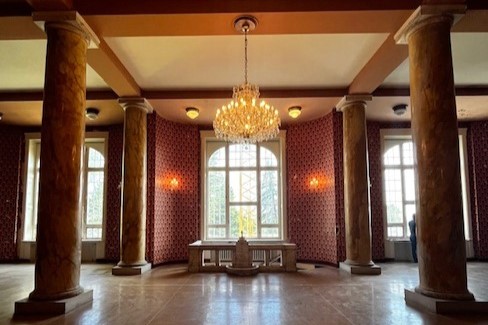 Tatranský liečebný dom “Penzák” oslavuje storočnicu, ľudia si ho môžu pozrieť aj zvnútra