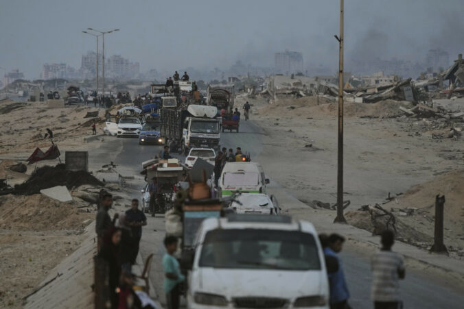 Izraelský útok zrovnal so zemou ďalšiu výškovú budovu v Gaze, druhú za dva dni