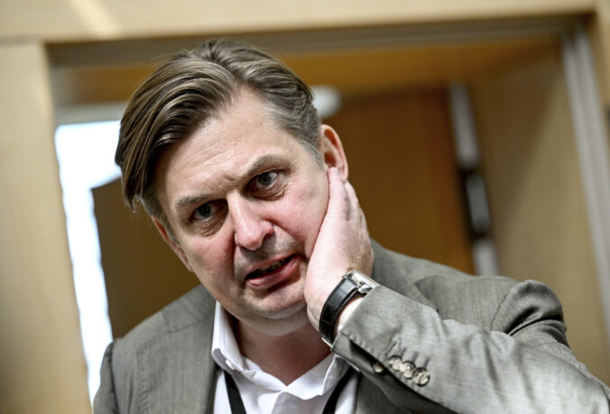 Nemeckí vyšetrovatelia prehľadali kancelárie poslanca AfD, ktorého obvinili z prijímania úplatkov z Číny