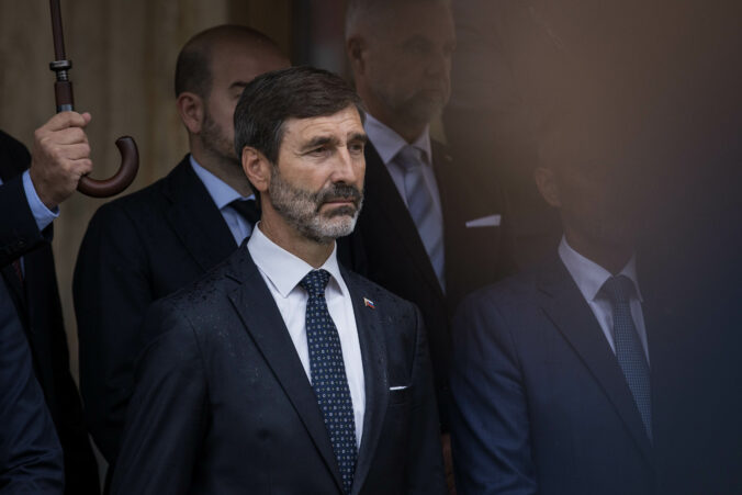 Blanár tvrdí, že médiá prekrútili jeho slová. Slovensko nezbavuje Rusko zodpovednosti za narušenie vzdušného priestoru Poľska