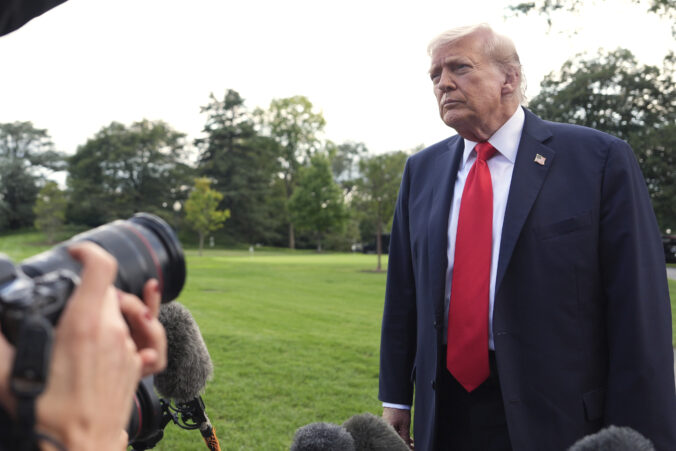 Trump vyzval všetkých členov NATO na zastavenie nákupov ruskej ropy