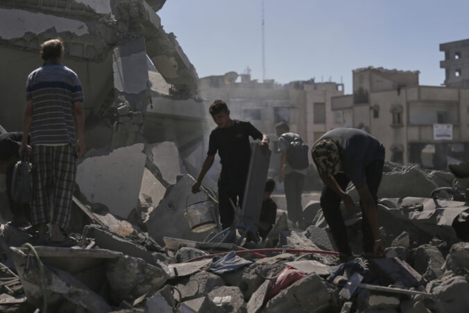 Z mesta Gaza sa evakuovalo viac ako štvrť milióna obyvateľov