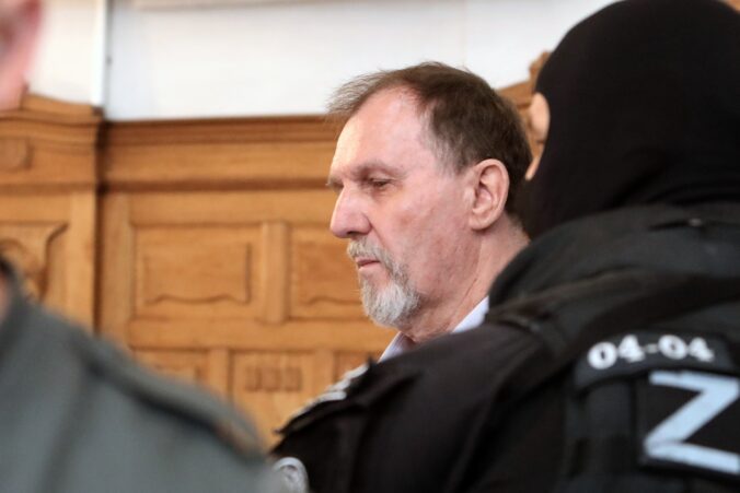 Proces s Cintulom bude v piatok pokračovať ďalším dokazovaním, spis má vyše 6 200 strán a 18 zväzkov dôkazov