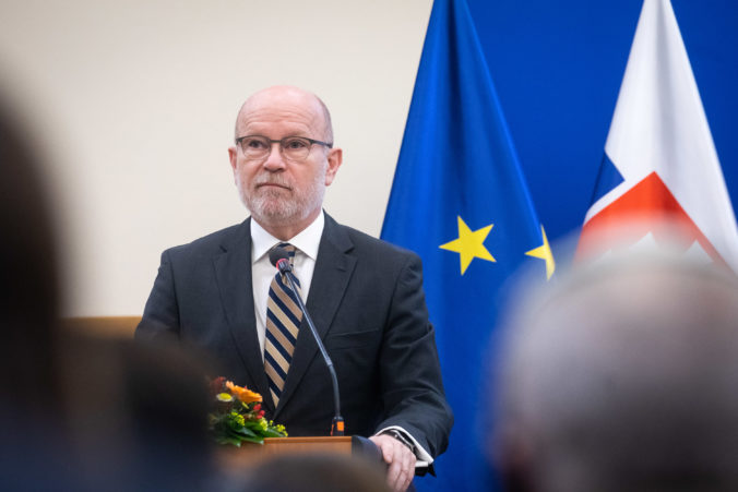 Slovensko má podľa Káčera v zahraničí najhoršie meno v histórii, získať dôveru späť bude ťažké