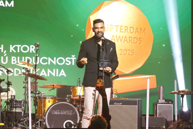 Packeta odovzdala prvé slovenské e-commerce „Oscary“. Víťazom ceny E-commerce osobnosť roka 2025 sa stal Dalibor Cicman