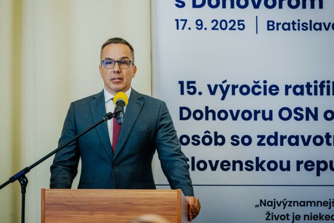 Hnutie Slovensko nespochybňuje obsah novely, len odmietalo hlasovať s Ficom, tvrdí Erik Tomáš