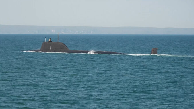 Na ruskej ponorke v Stredozemnom mori je havária a hrozí jej výbuch