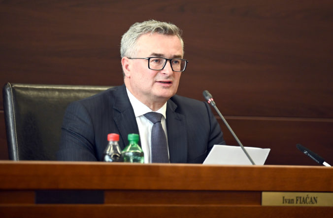 Fiačan: Schválená novela ústavy je presne ten prípad, ktorý by si možno vyžadoval referendum
