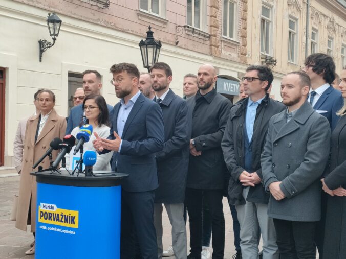 Progresívci predstavili kandidáta na predsedu Košického samosprávneho kraja – VIDEO, FOTO