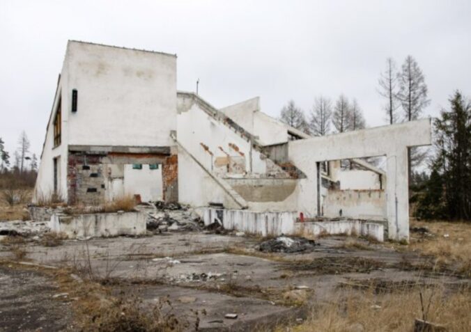 Investor sa nevzdal zámeru opäť oživiť chátrajúci areál Eurocampu