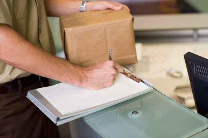 Online nakupovanie má aj svoje limity, Slováci najčastejšie kritizujú oneskorené doručenie a poškodený tovar