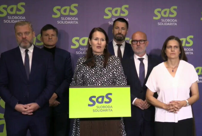 Na mieste nehody Pavla Gašpara bol v civile nitriansky krajský policajný šéf, SaS sa pýta na nezávislosť polície – VIDEO