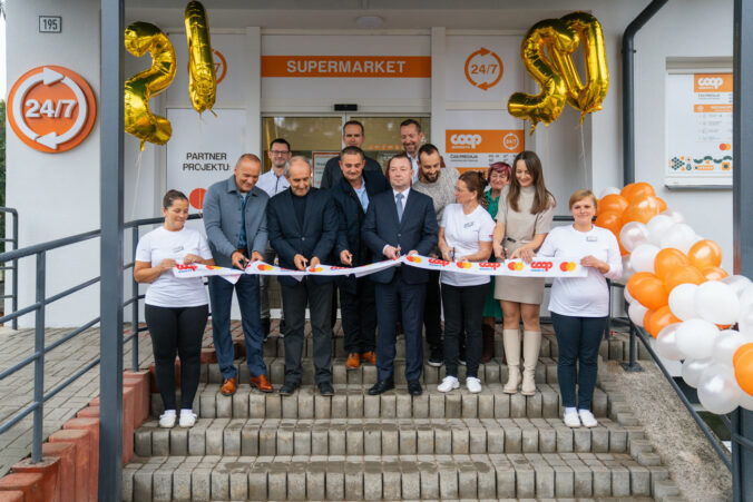 Domáca sieť COOP Jednota otvorila už 20. automatizovanú predajňu. Severná Orava sa stáva lídrom inovatívneho maloobchodu