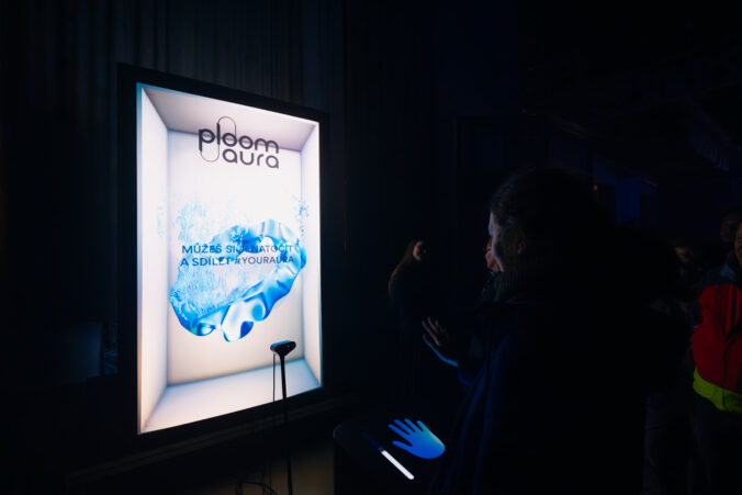 Aura Bielej noci opäť rozžiarila Bratislavu. Festival priniesol do ulíc hlavného mesta impozantné moderné umenie