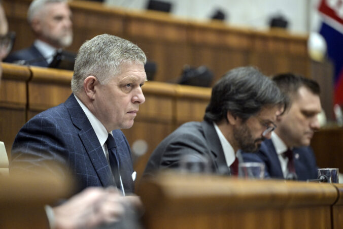 Kaliňák potvrdil plnú podporu Ficovi, na čele Smeru nemá podľa ministra obrany konkurenciu