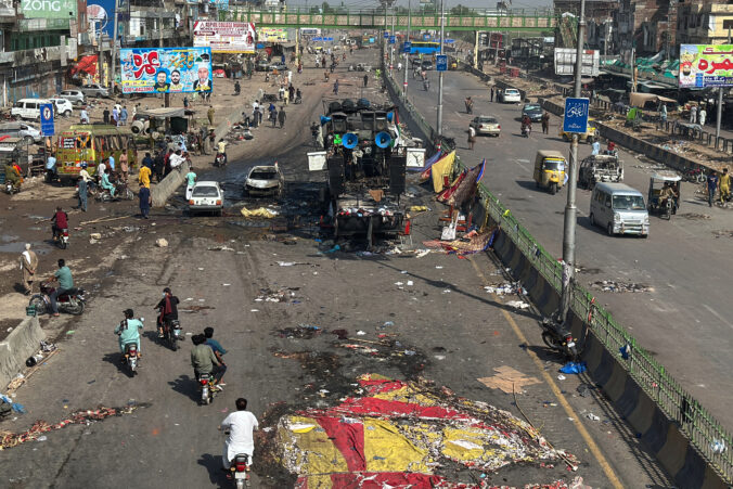 Pakistanská polícia spustila čistiacu operáciu proti islamistickej strane Tehreek-e-Labbaik Pakistan – FOTO