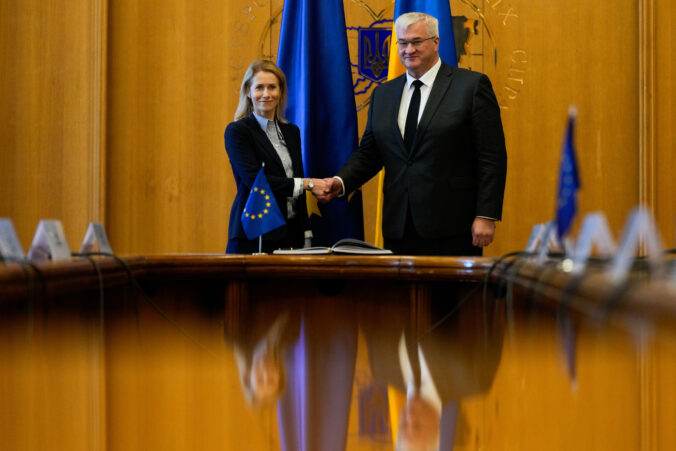 Rusko narušovaním vzdušného priestoru hazarduje s vojnou, vyhlásila šéfa diplomacie Európskej únie