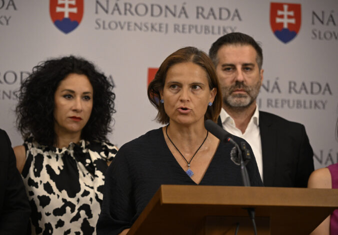 Pellegrini by mal podľa SaS disciplinárne riešiť šéfa SIS Pavla Gašpara, Kolíková podala podnet