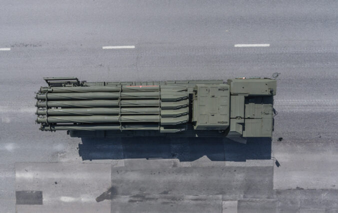 V okupovanej Chersonskej oblasti Ukrajinci zničili ruský raketomet Smerč
