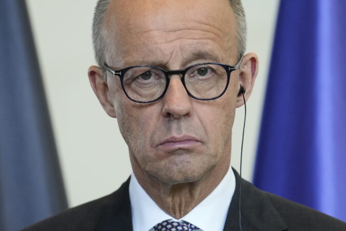 Friedrich Merz plánuje návštevu Slovenska. S Ficom si rozumie v otázke spaľovacích motorov