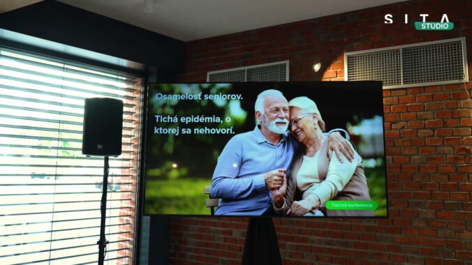 Osamelosť seniorov je tichá epidémia. Kto ju zastaví?