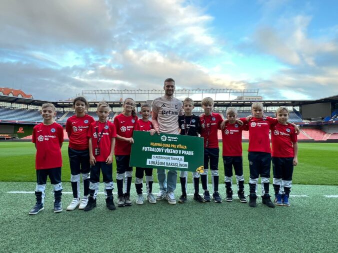 Takto chutí futbal: Majstri Slovenska z Banskej Bystrice zažili nezabudnuteľný víkend v Prahe s Lukášom Haraslínom