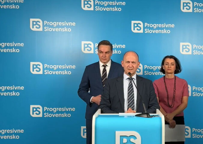 Vláda namiesto riešenia rastúcej kriminality obviňuje opozíciu, okamžité riešenie žiada už aj Žilinka – VIDEO