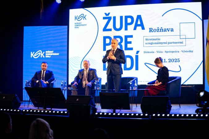 Košická župa vyčlenia 75-tisíc eur na podporu projektov v okrese Rožňava – FOTO