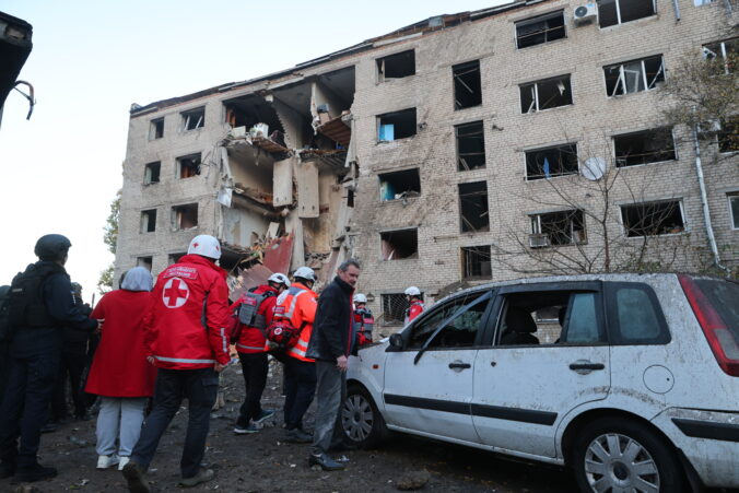 Z niekoľkých obcí ukrajinskej Záporožskej a a Dnepropetrovskej oblasti povinne evakuujú deti a ich rodičov