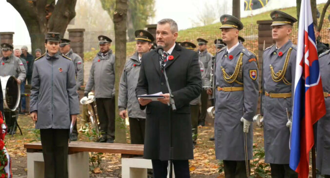 Súčasný svet vykazuje nebezpečné paralely s predvojnovým obdobím, Pellegrini si uctil vojnových veteránov – VIDEO