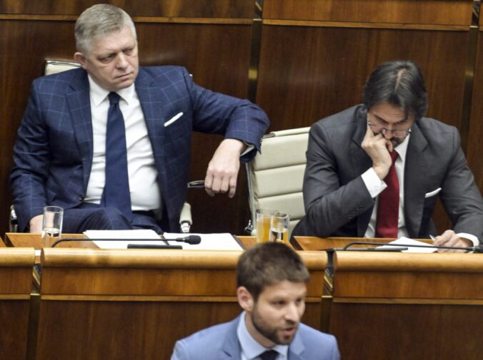 Prieskum ukázal podporu strany Zoroslava Kollára, Progresívne Slovensko aj Smer-SD klesli a matovičovci predbehli Hlas-SD