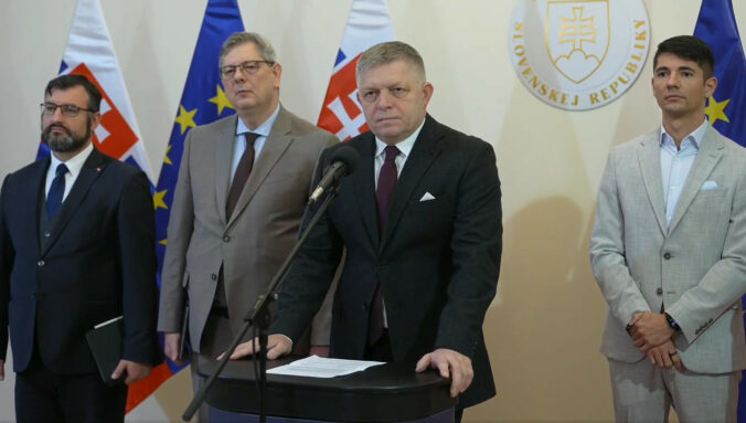 Fico reaguje na infringement Európskej komisie, na zmenu Ústavy SR nevidí žiadny dôvod – VIDEO
