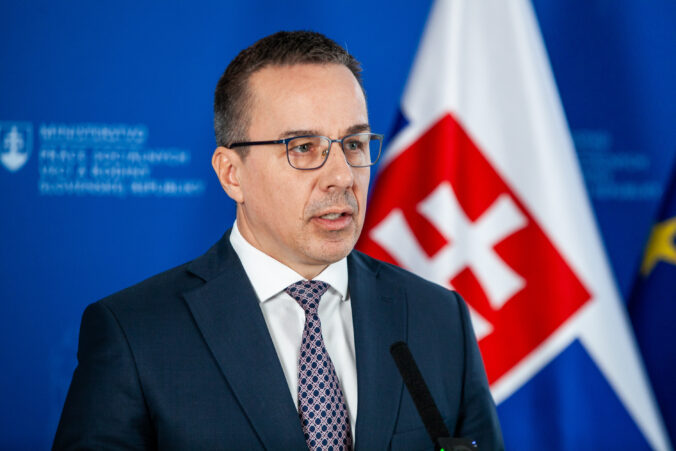 Hlas odmieta eskaláciu napätia. Erik Tomáš tvrdí, že o predčasných voľbách hovoria len partneri, nie jeho strana