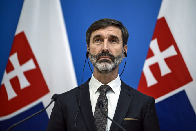 Slovensko podporí Trumpov mierový plán pre Ukrajinu, rokovania musia podľa Blanára prebiehať za účasti všetkých strán