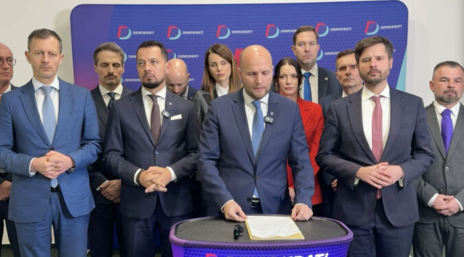 Demokrati chcú byť súčasťou protivládneho opozičného bloku a potom aj novej vlády – VIDEO