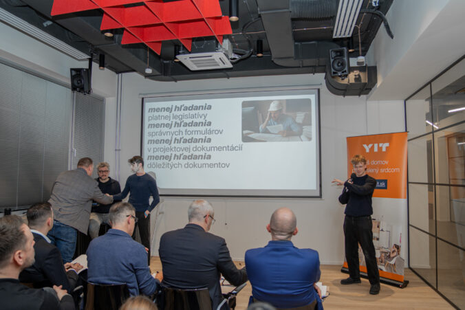 Prvý hackathon v stavebníctve na Slovensku: Pri hľadaní riešení digitalizácie stavebného konania sa spojil verejný, súkromný aj akademický sektor
