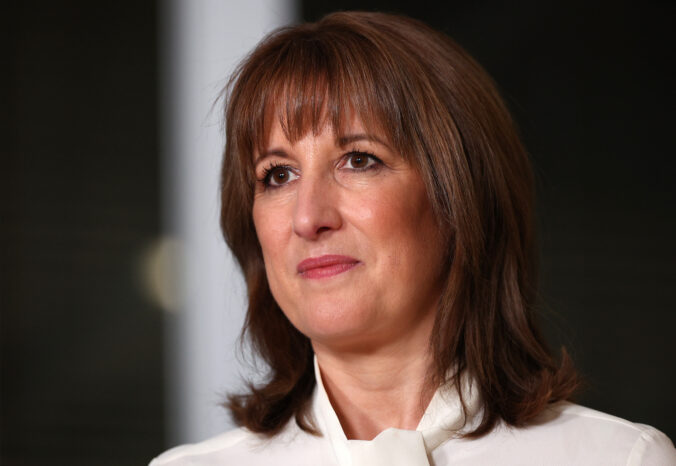 Britská ekonomika sa v októbri nečakane zmenšila