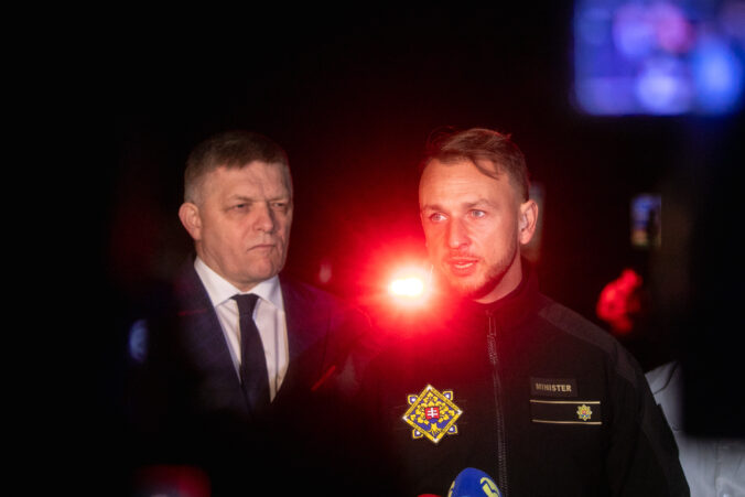 Citlivé trestné veci neviaznu na ministerstve vnútra, reagoval na Ficove vyjadrenia Šutaj Eštok